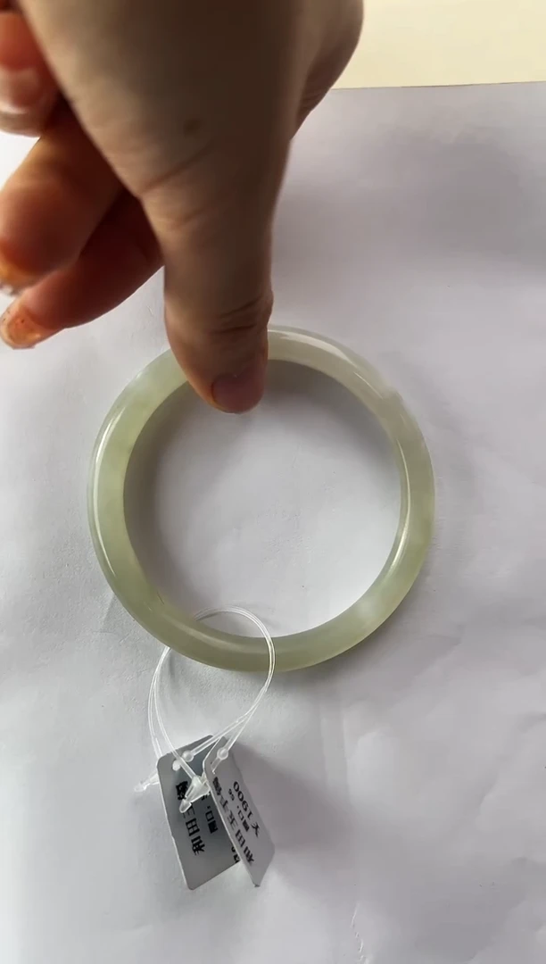 【闪购商品】和田玉手镯未镶嵌手镯