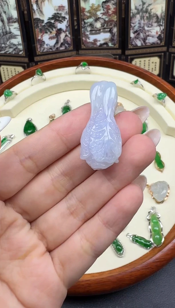 吊坠(赠链)未镶嵌翡翠白菜