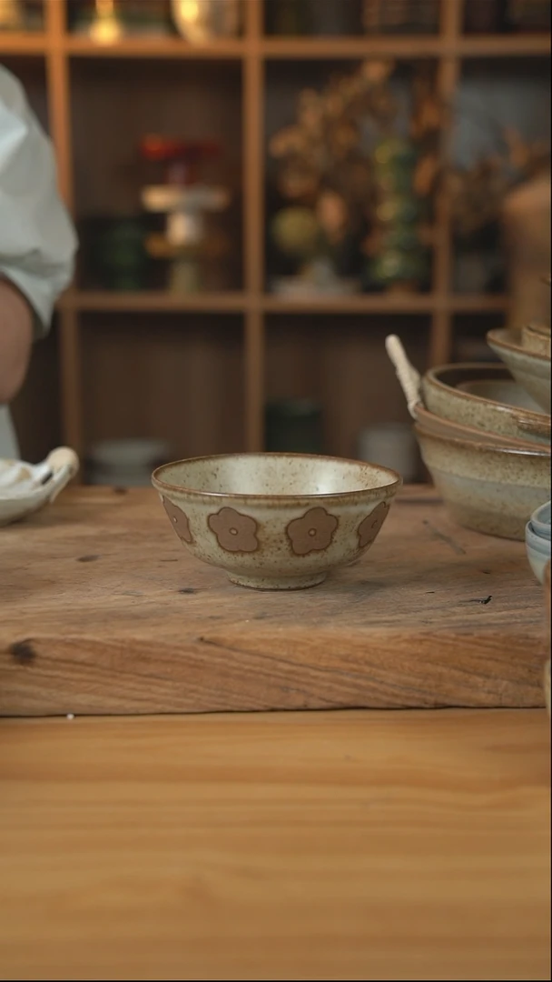 0777雕刻小花的5英寸圆口米饭碗