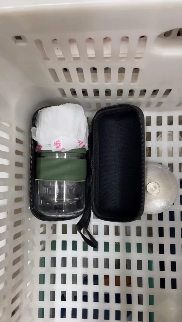 杯无运费险有瑕疵的摄影的产品有使用过的痕迹有点脏介意勿拍