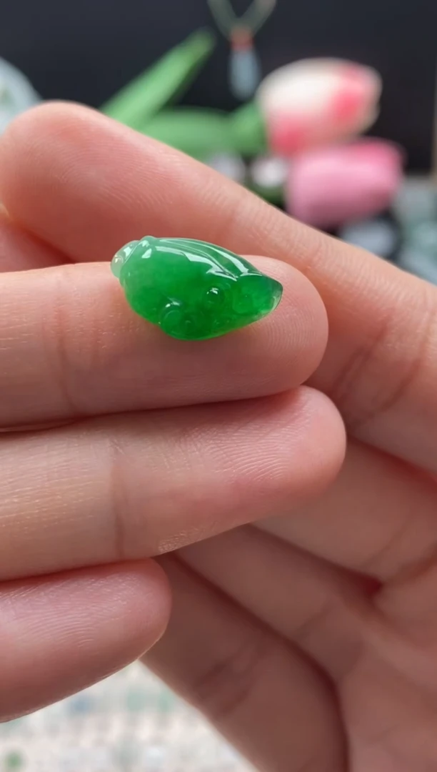 【闪购商品】翡翠颈饰未镶嵌翡翠冰绿莲蓬