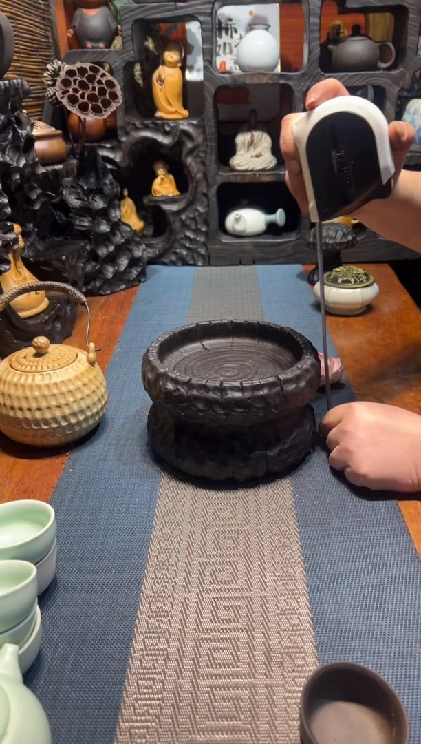 【闪购商品】香樟木木雕一物一拍