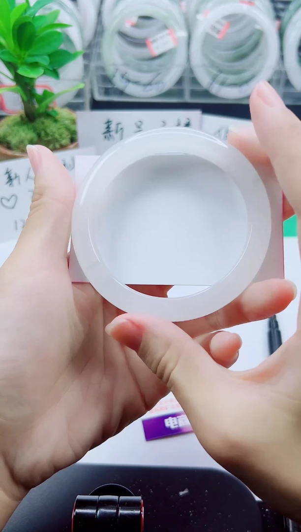 未镶嵌手镯石英质玉26-59/60/61