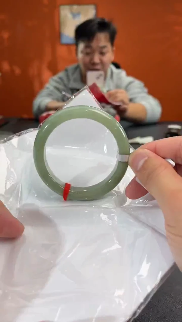 未镶嵌手镯翡翠55