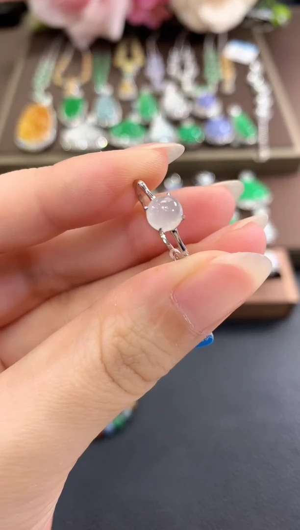 18K金镶嵌戒指翡翠b1