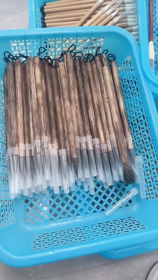 出锋3.7的鼠须33.3元2支