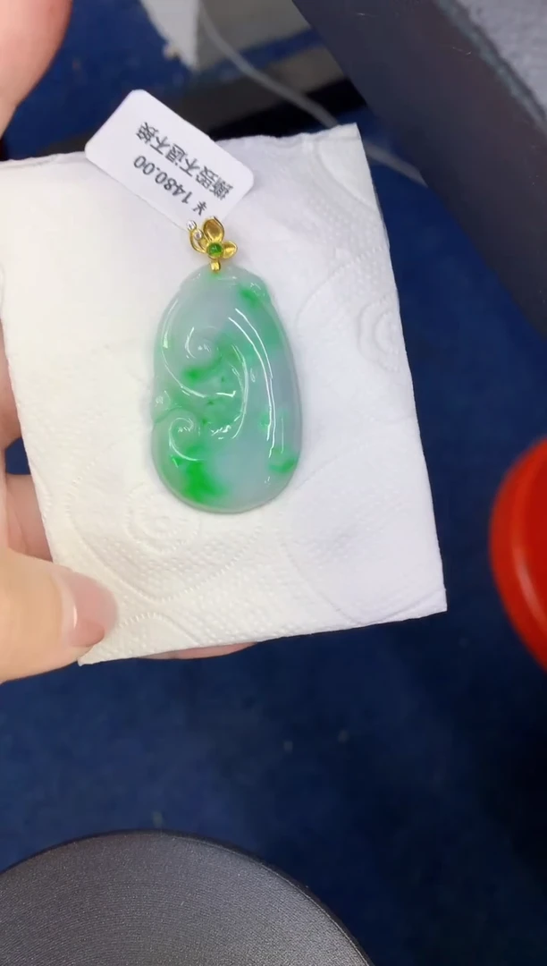 颈饰未镶嵌翡翠缅甸天然翡翠A货