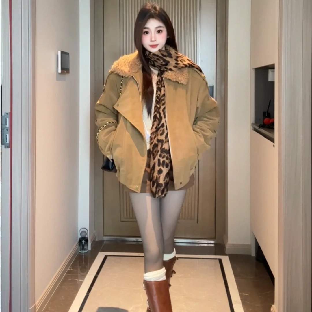 巨好看的冬季新款老钱风毛绒绒翻领短外套女加厚加绒保暖上衣