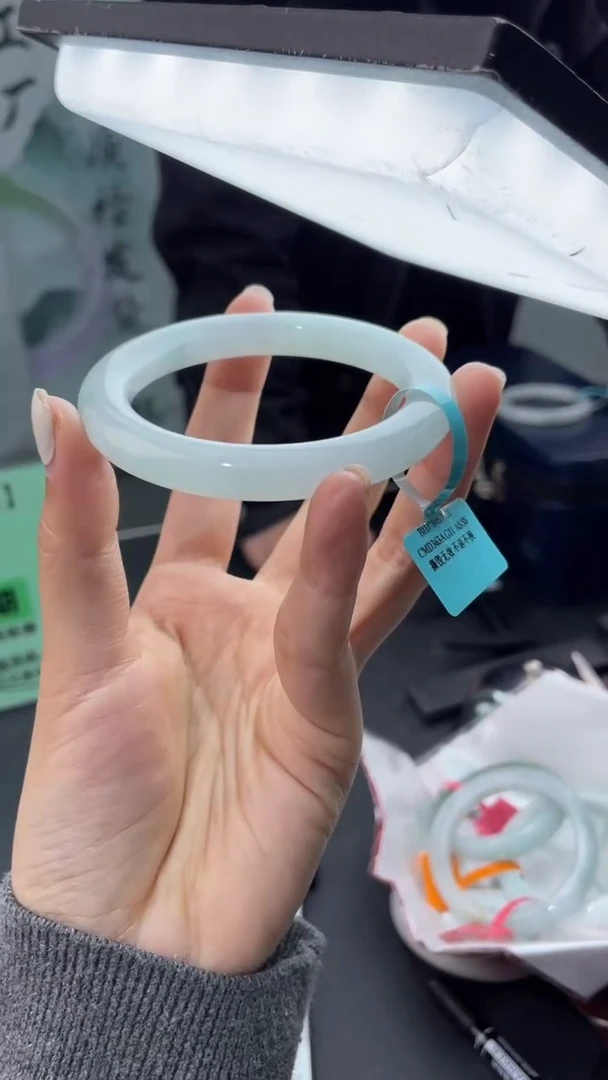 【闪购商品】翡翠手镯未镶嵌5翡翠手镯