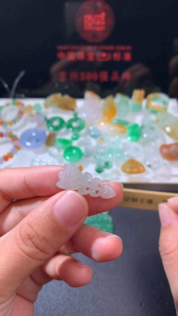 未镶嵌定制翡翠翰*