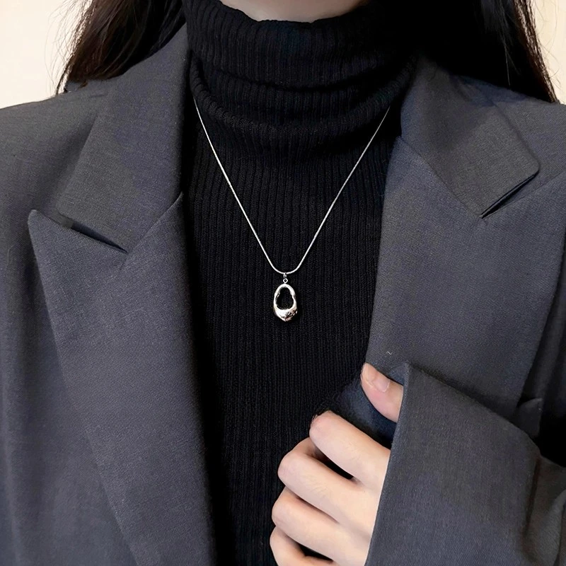 钛钢项链 银色水滴吊坠项链轻奢高级感长款毛衣链百搭不掉色配饰