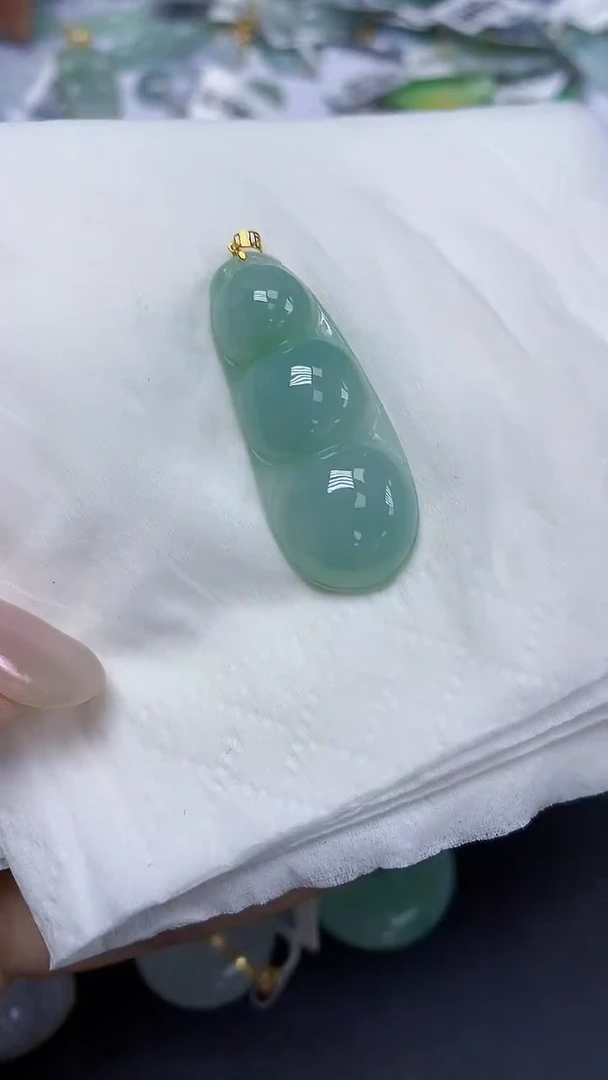 翡翠18K金镶嵌颈饰天然缅甸翡翠A货