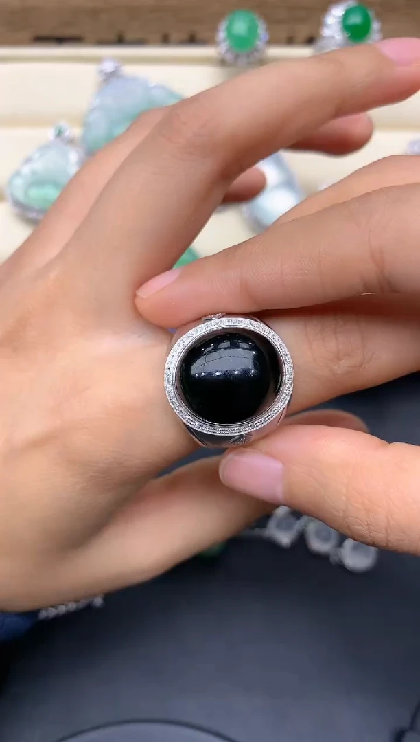 【闪购商品】翡翠戒指18K金镶嵌178-中国好珍宝