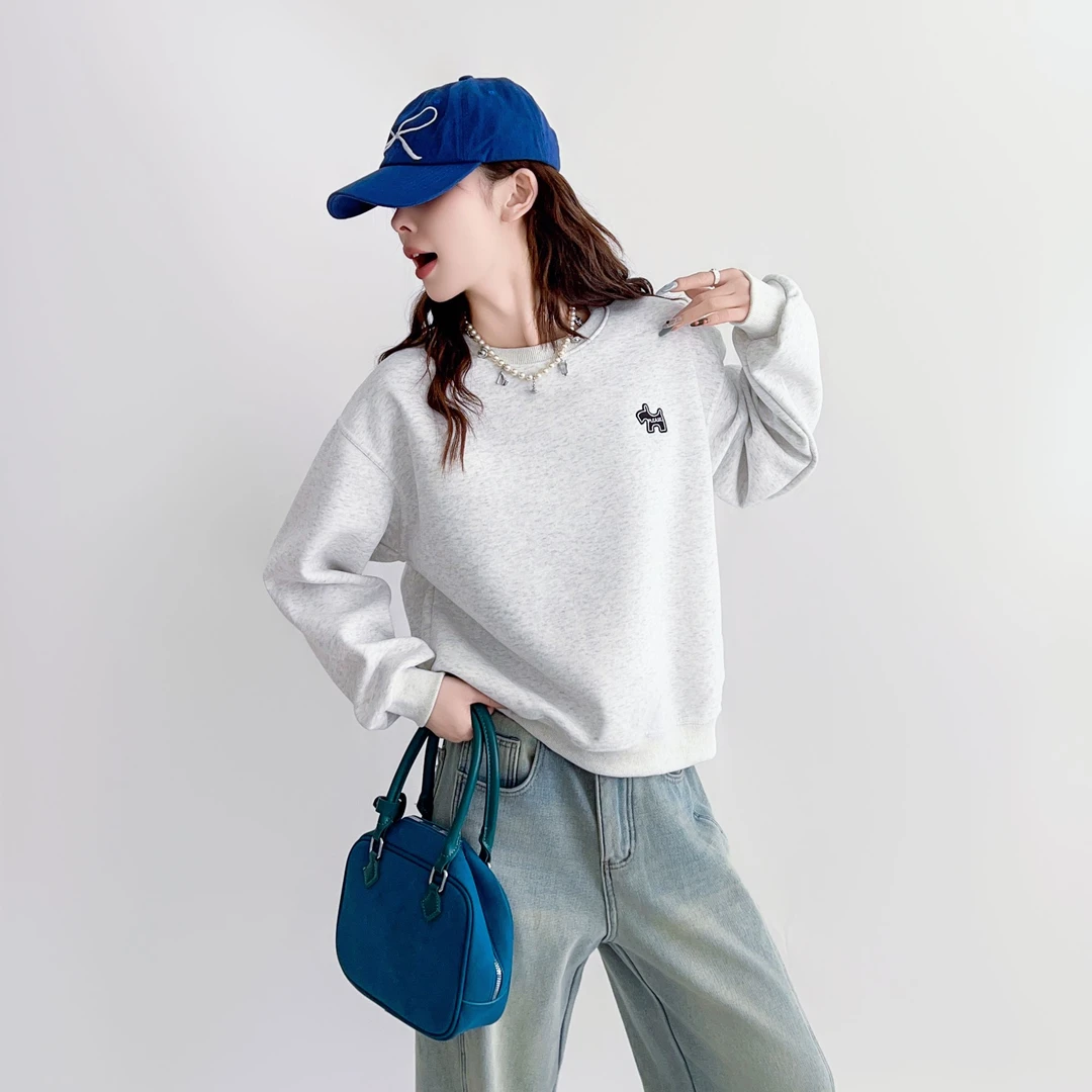 2025春季新欢小马刺绣圆领卫衣女士长袖时尚百搭休闲宽松遮肉显瘦