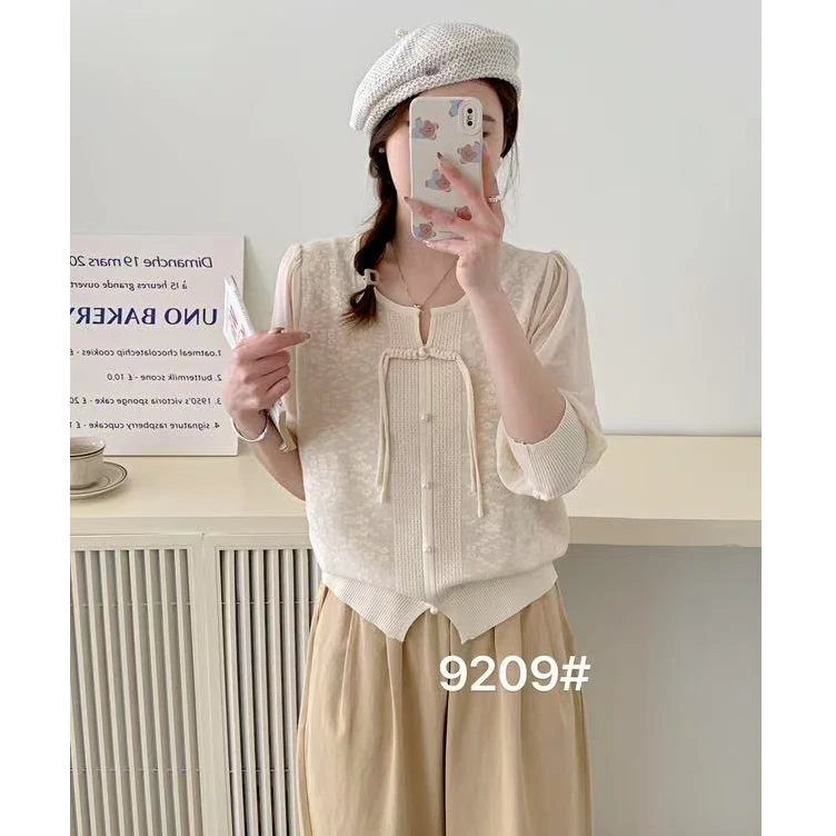 “浮雕勾花”盘扣纯色针织打底衫女开衫七分袖针织衫女毛衣B733