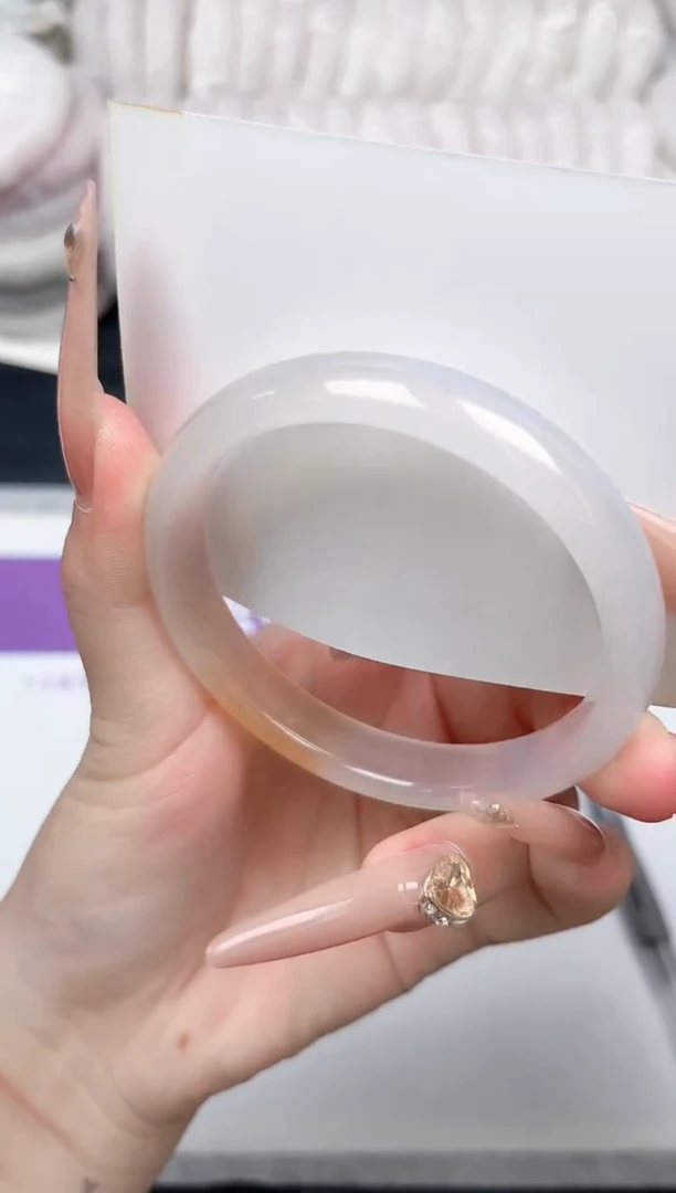 未镶嵌手镯石英质玉87-58