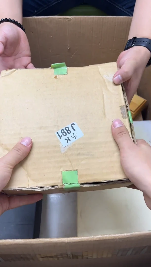 瓷片一****e891 一只miemie 一只miemie