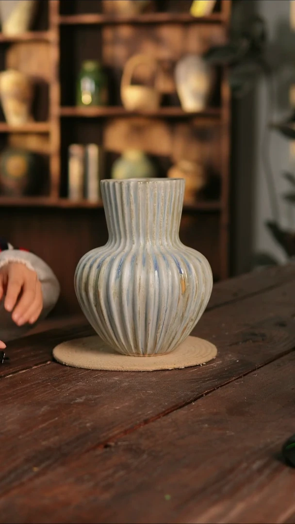 摆件2-35高26口11误差2无孔