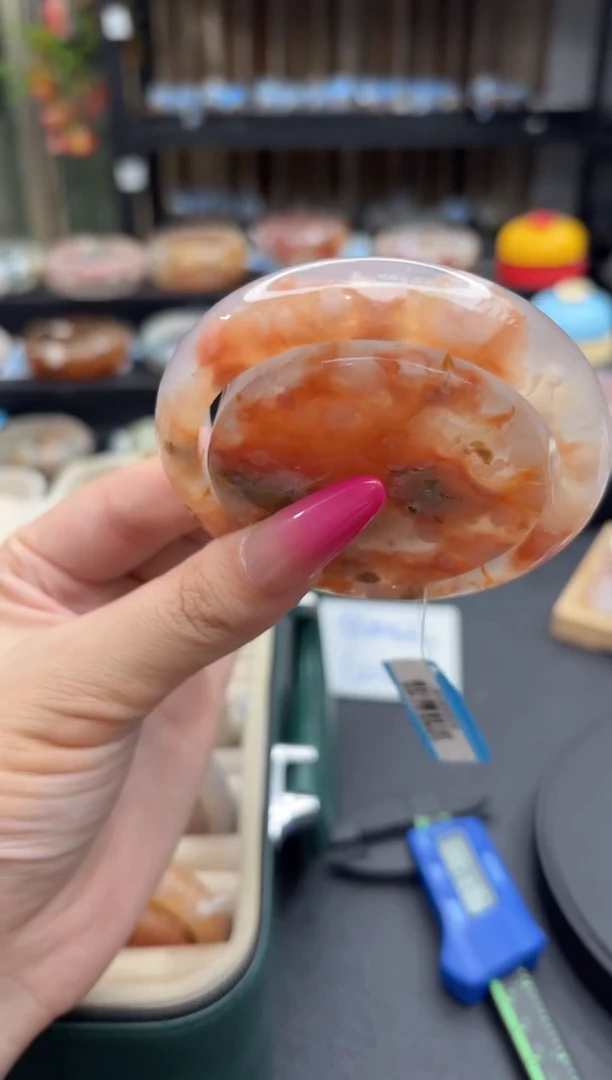 未镶嵌手镯石英质玉316(59圈赠送镯心)