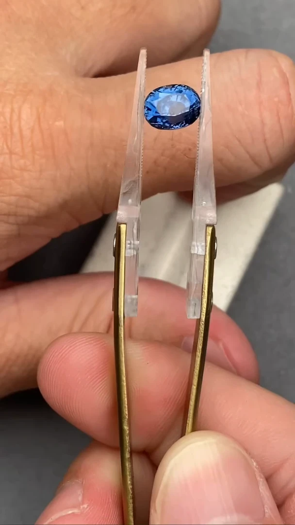 裸石蓝宝石6400--
