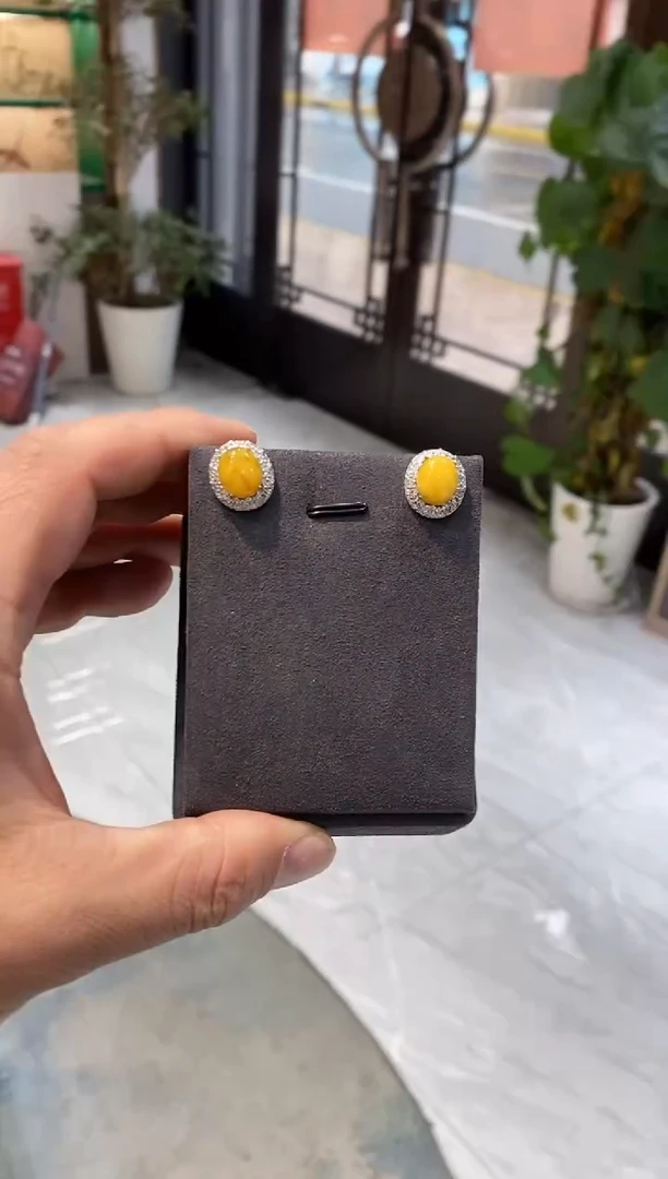 【闪购商品】蜜蜡耳饰银S925镶嵌亏米福利