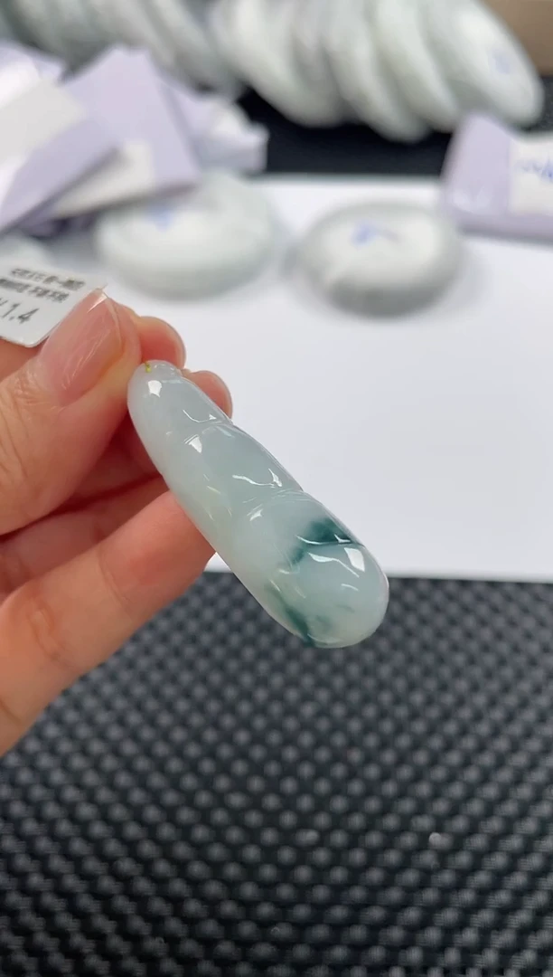 颈饰未镶嵌翡翠 豆子 0135