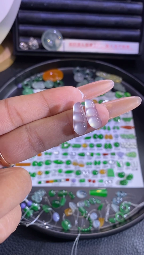 未镶嵌挂件翡翠豆子