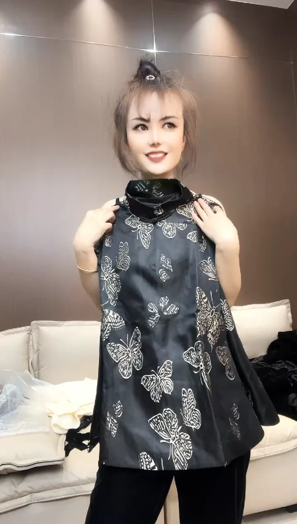 蝴蝶盘扣外套3XL