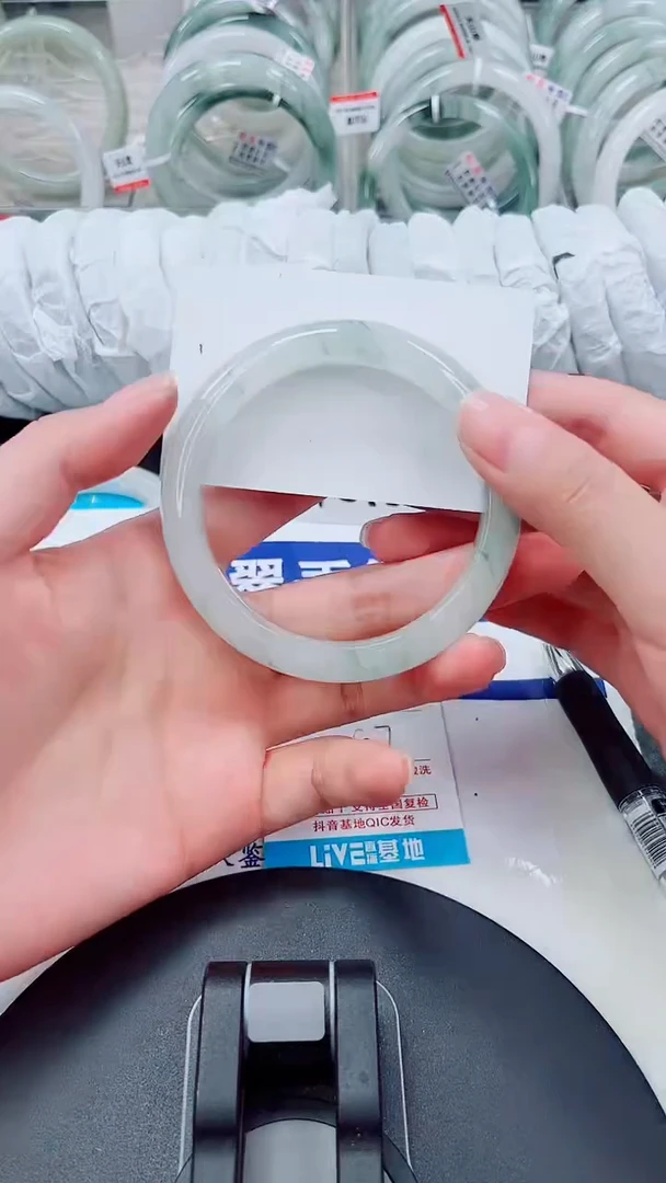 未镶嵌手镯石英质玉76-59/60