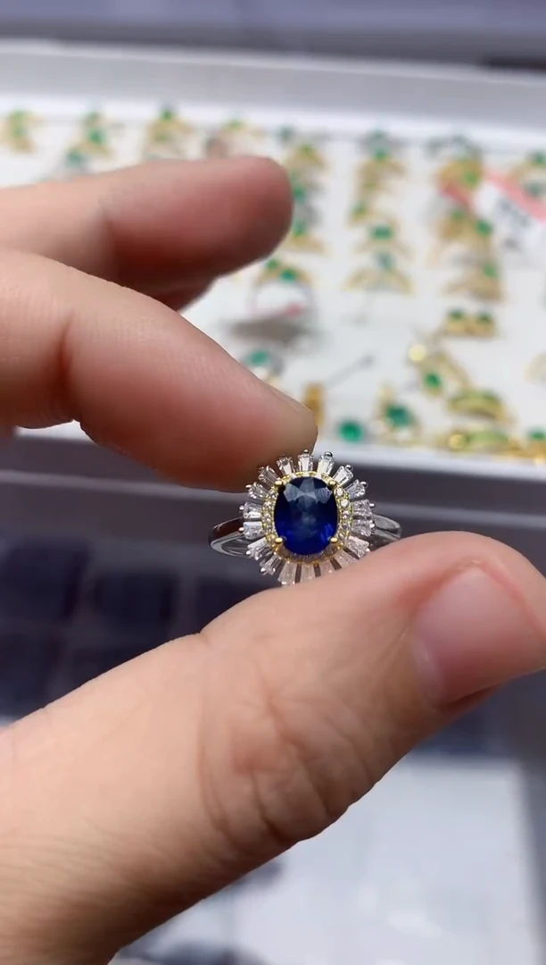 【闪购商品】蓝宝石戒指银S925镶嵌........