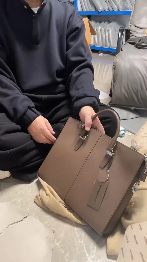 头层牛皮570品牌男包清货中（不要卡单，理性消费）