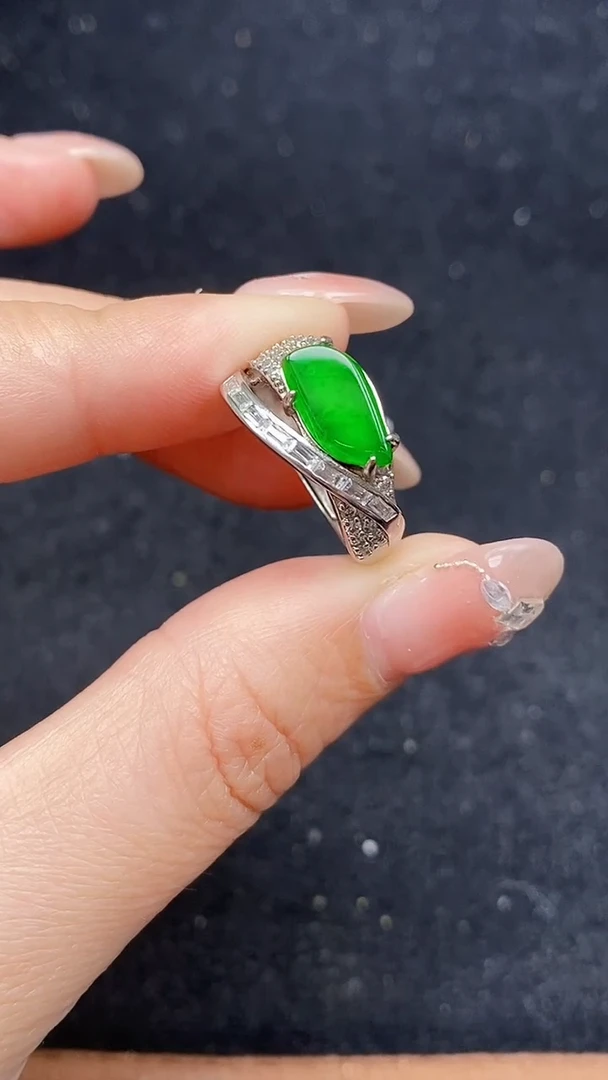 颈饰未镶嵌翡翠天然A货翡翠，保A保真