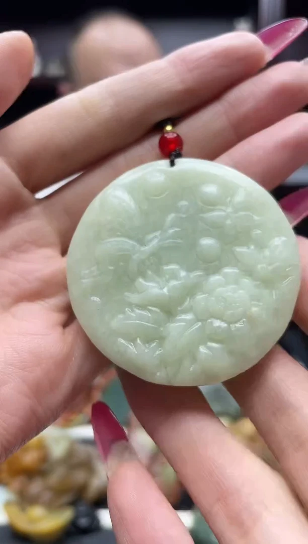 未镶嵌岫玉吊坠·