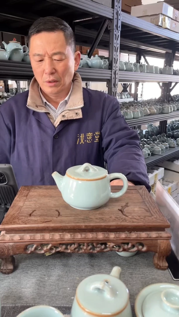 【闪购商品】其他天青汉瓦壶。。。。。