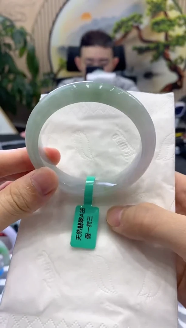 翡翠手镯未镶嵌000007358
