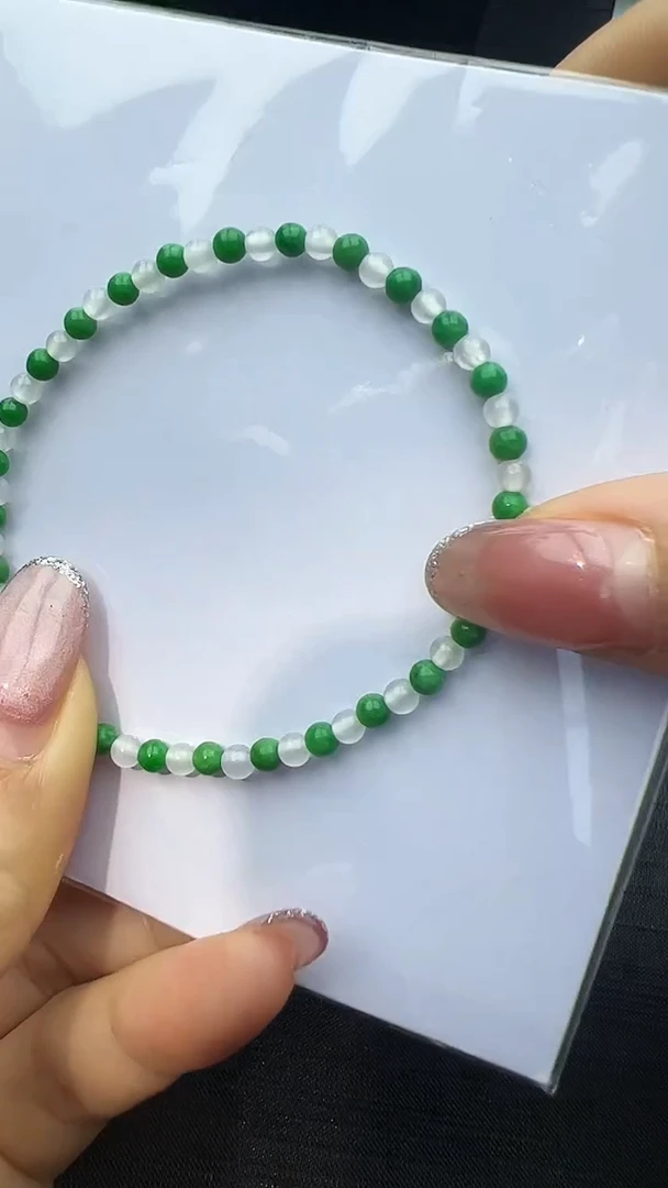 【闪购商品】翡翠手串未镶嵌玉珠