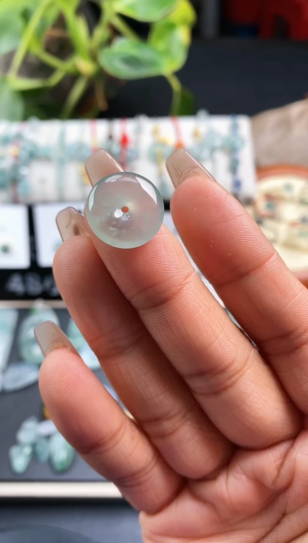 【闪购商品】翡翠配石平安扣