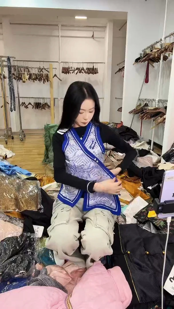 M码       90-105斤   马甲