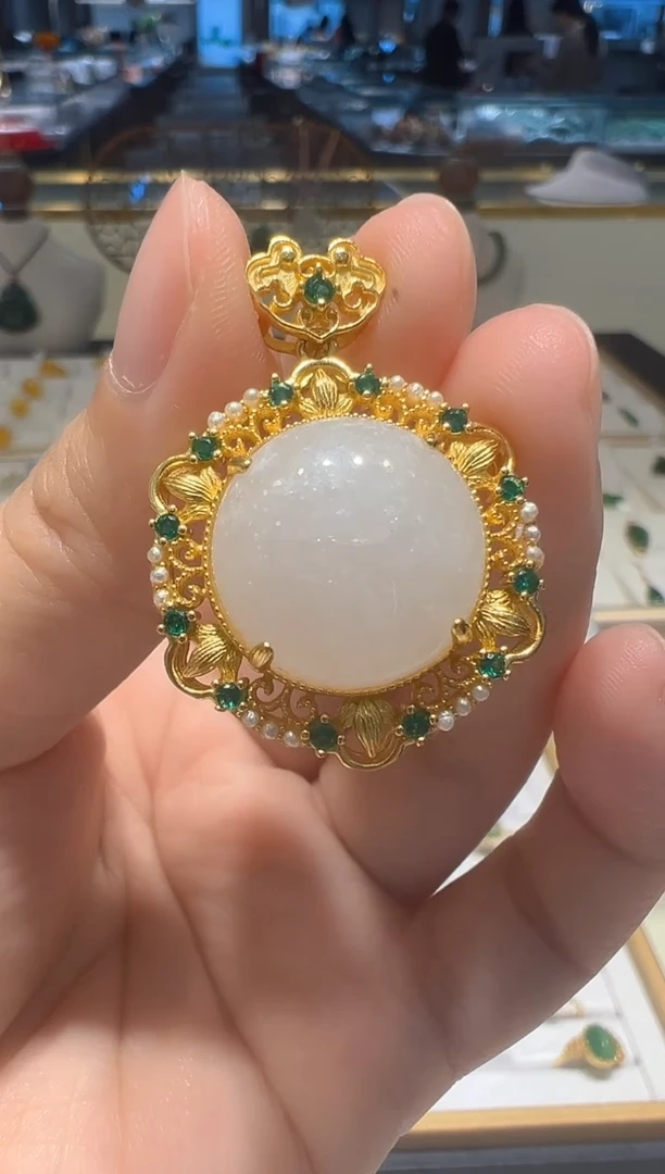 【闪购商品】和田玉颈饰银S925镶嵌40