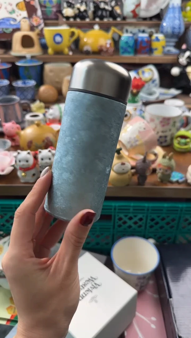 瓷器J****朱AAAAAAAAAAAAAAA