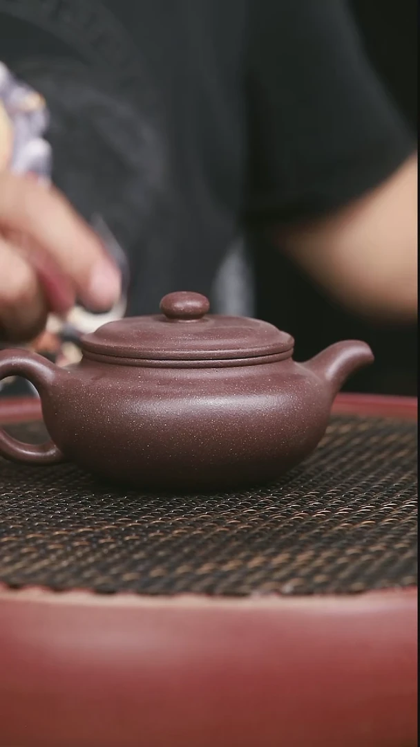 茶壶紫砂17号高砂老紫泥扁腹210CC