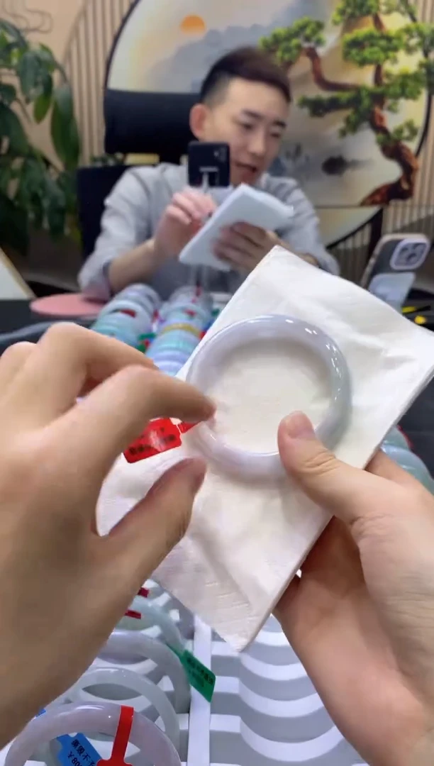 翡翠手镯未镶嵌0000005463
