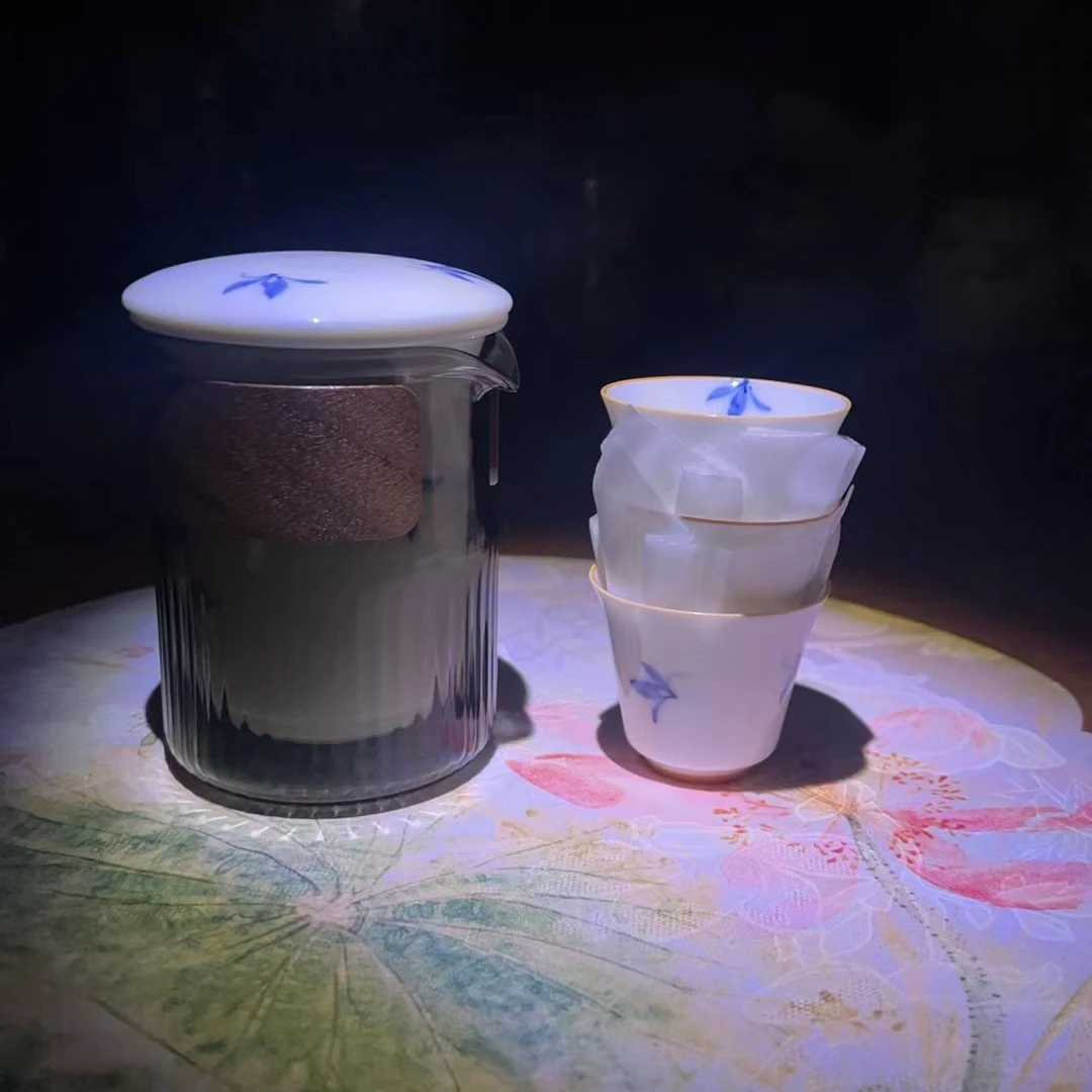 G3752手绘兰花旅行