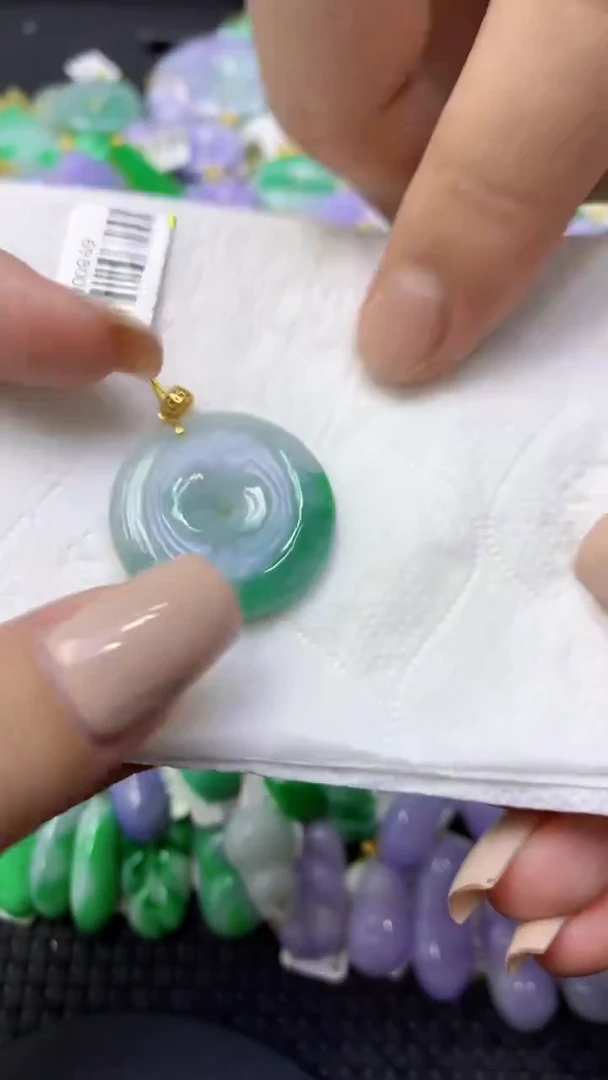 颈饰未镶嵌翡翠天然缅甸翡翠A货