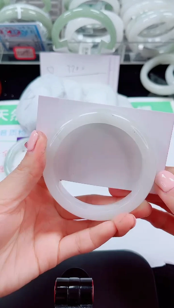 未镶嵌手镯石英质玉71-55/56