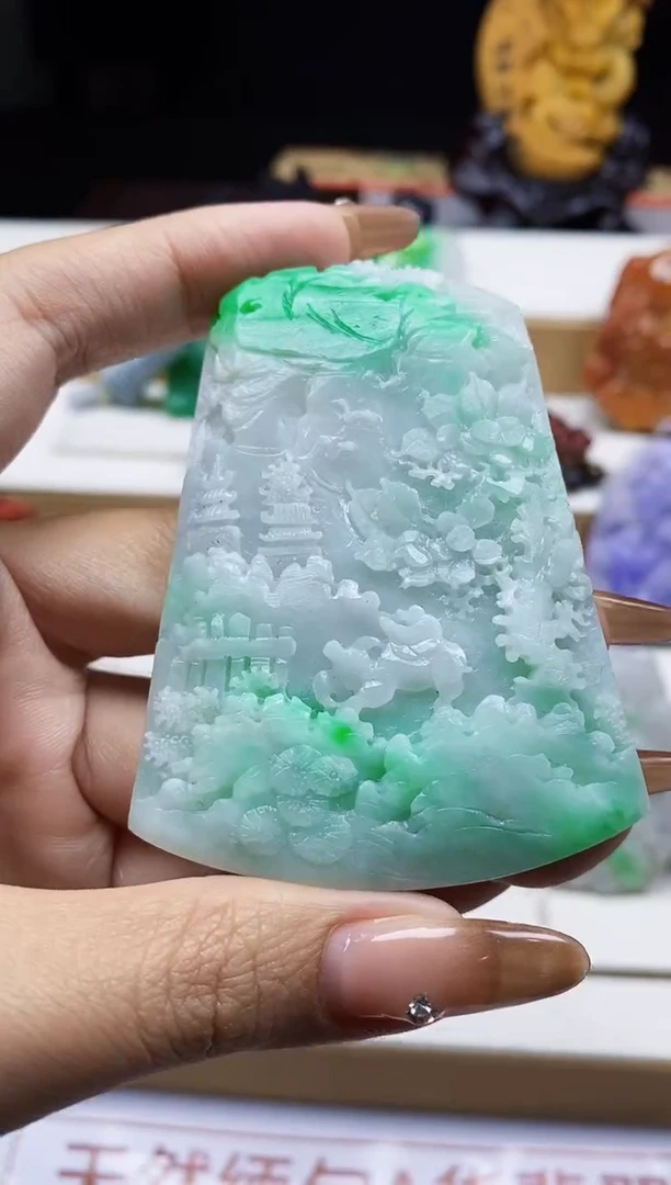 颈饰未镶嵌翡翠翡翠A货