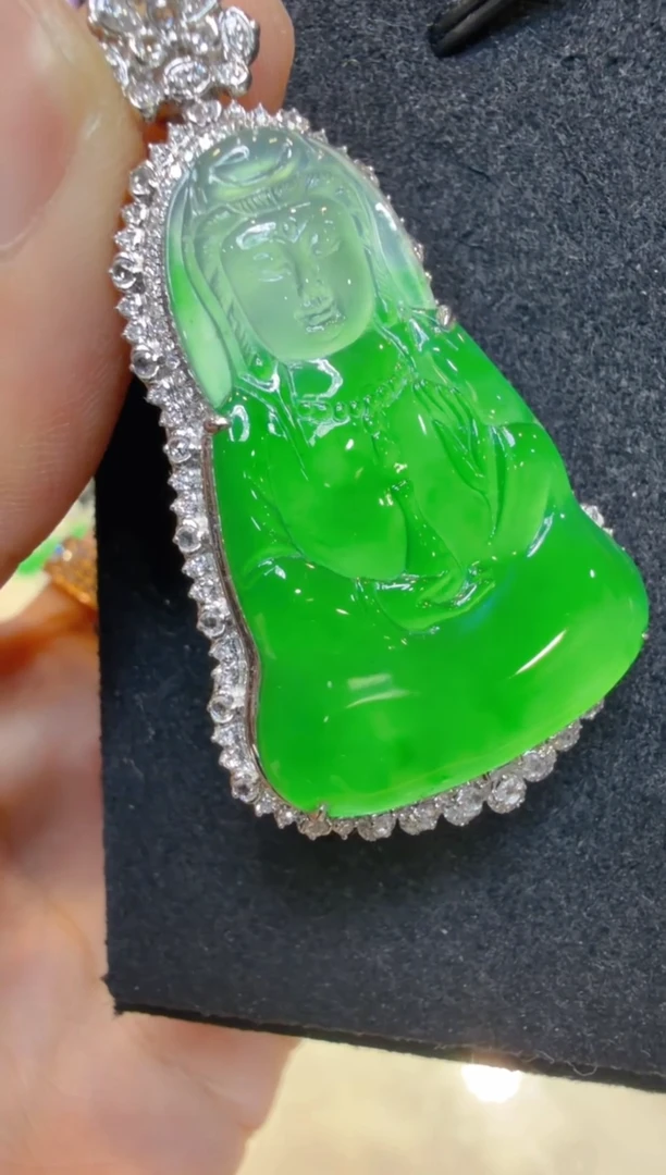 吊坠(不含链)18K金镶嵌翡翠多样性团购发一件