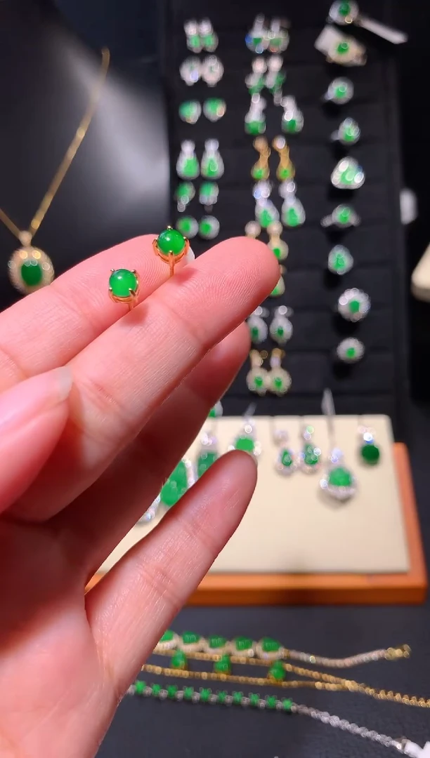 【闪购商品】翡翠耳饰银S925镶嵌多样性