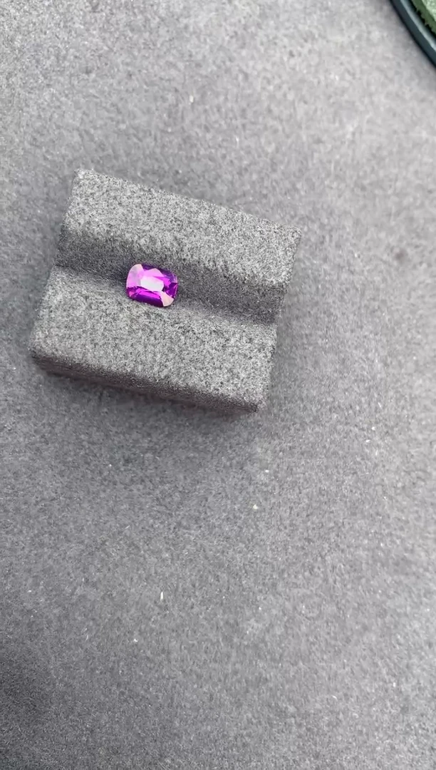 【闪购商品】彩色蓝宝石裸石未镶嵌1ct紫蓝宝