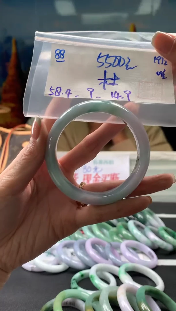 【闪购商品】翡翠手镯未镶嵌翡翠手镯 下单联系小耳机#88